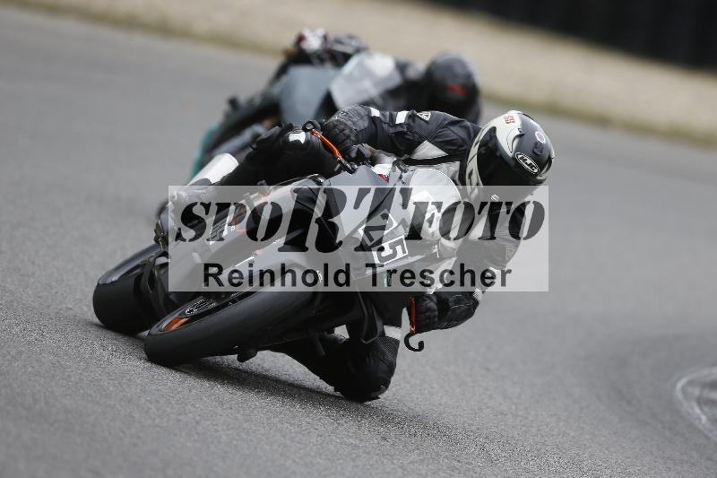 /37 09.08.2026  Pluess Motosport ADR/Freies Fahren/25